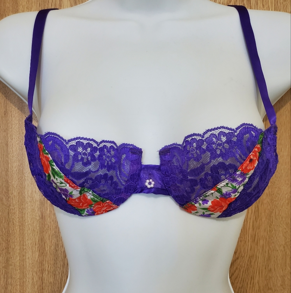 Vintage Dior Purple Lace Balconette Bra with Underwire Support Size 34B